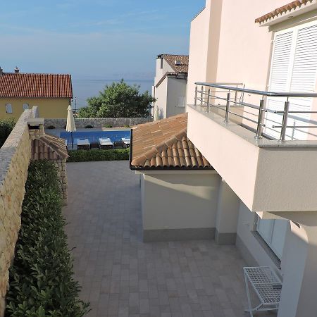 Apartments Villa Residenca Novi Vinodolski Exteriör bild